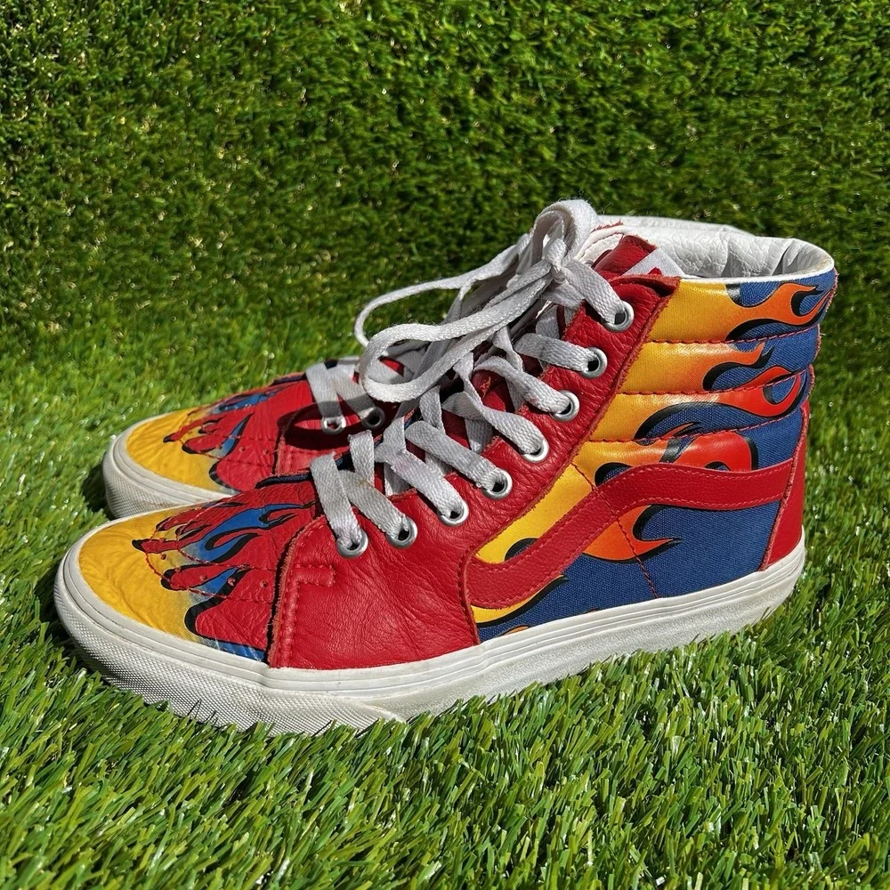 Vans Men Size 7 Women Size 8.5 Sk8-Hi Racer Leather Sneaker in Awesome Red